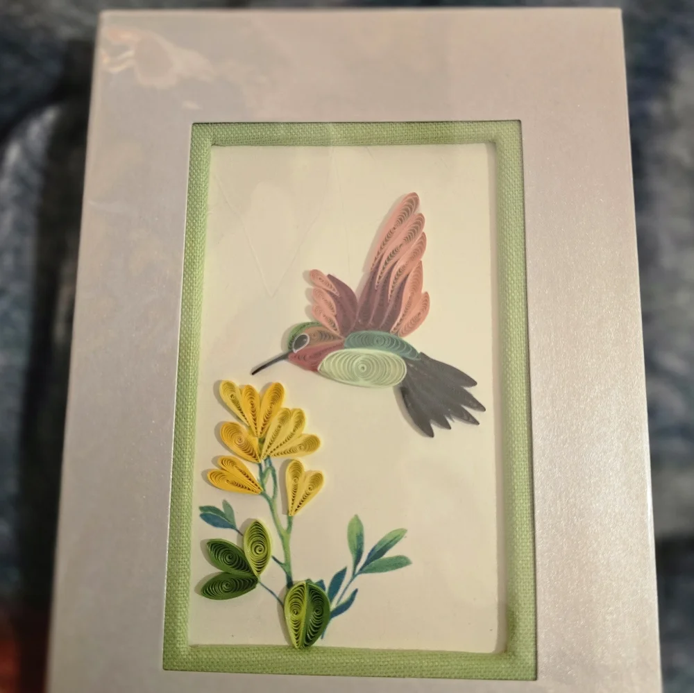 Hummingbird Quilling Card Journal - Picture 2 of 5
